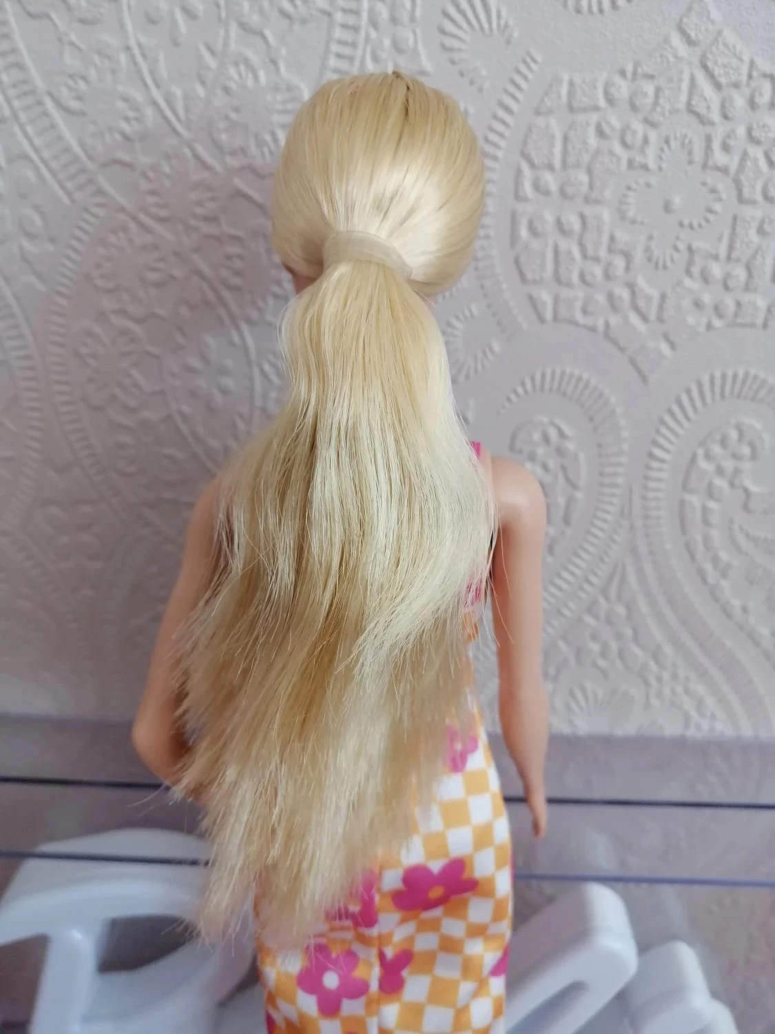 Pretty Barbie "Tall" in her floral dress – photo 4